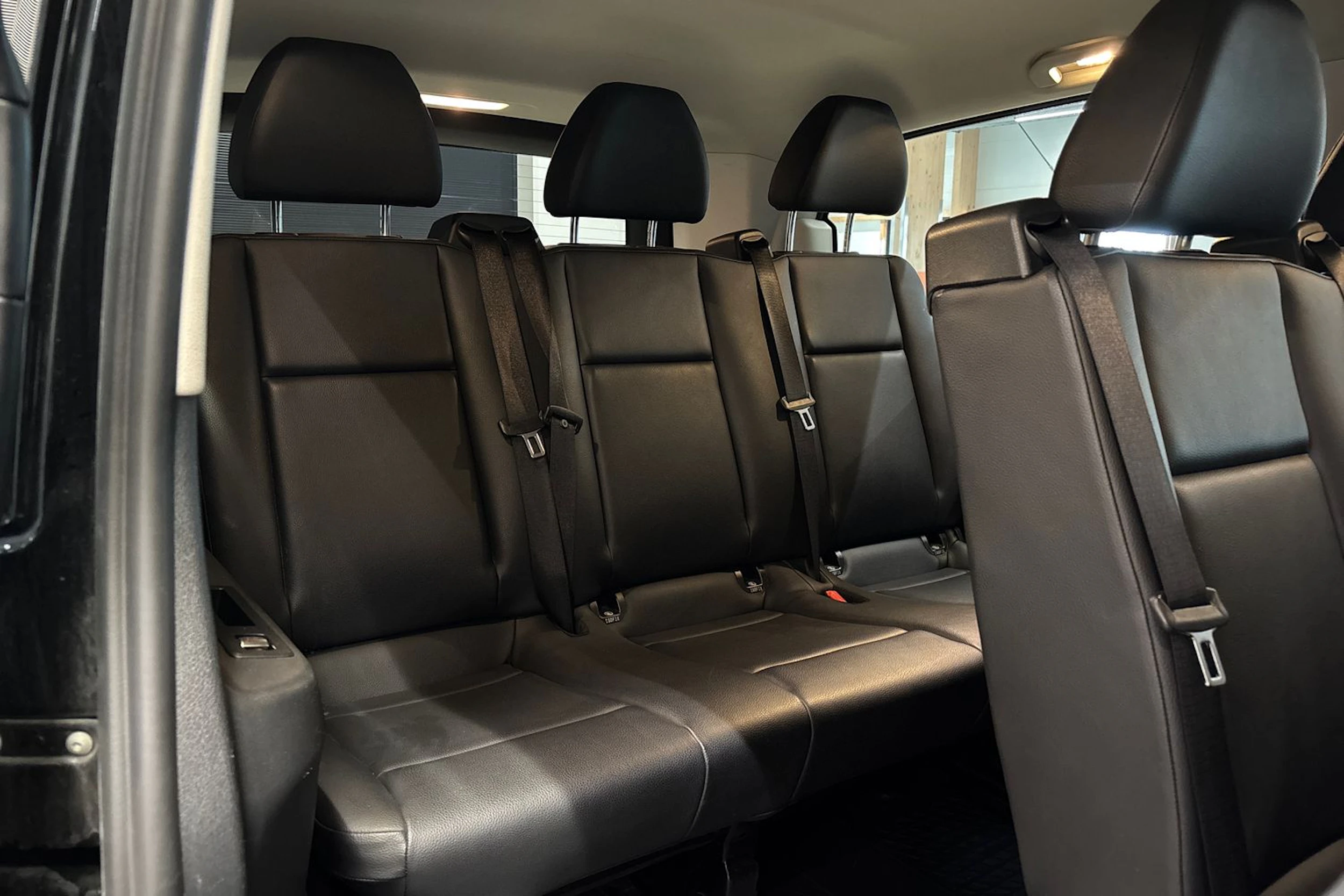musta Mercedes-Benz Vito 2022 kuva 26.