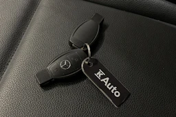musta Mercedes-Benz Vito 2022 kuva 32.