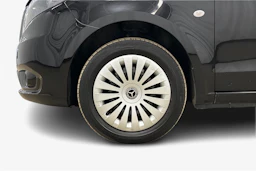 musta Mercedes-Benz Vito 2022 kuva 9.