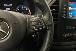 musta Mercedes-Benz Vito 2022 kuva 15.