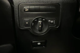 musta Mercedes-Benz Vito 2022 kuva 16.