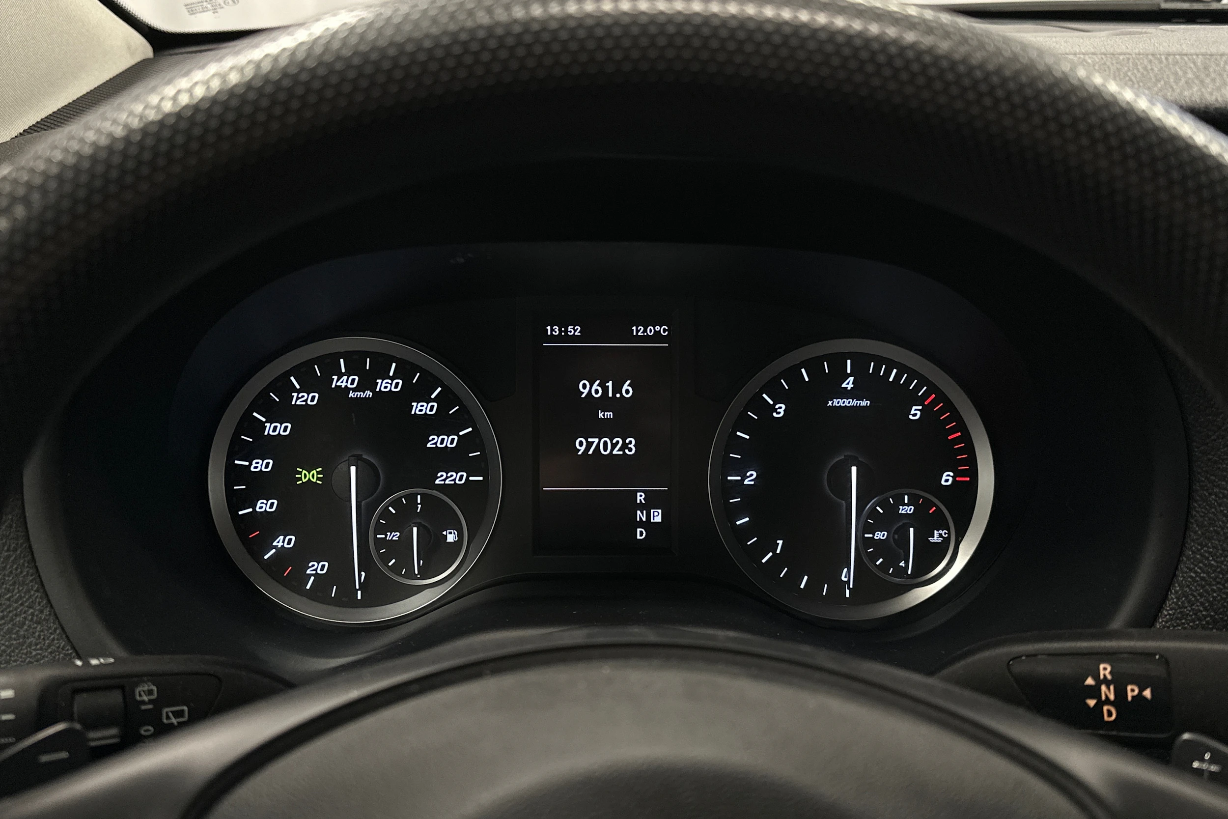 musta Mercedes-Benz Vito 2022 kuva 17.