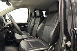 musta Mercedes-Benz Vito 2023 kuva 8.