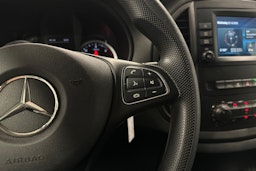 musta Mercedes-Benz Vito 2023 kuva 13.