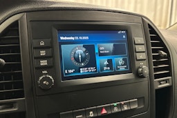 musta Mercedes-Benz Vito 2023 kuva 16.