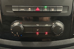 valkoinen Mercedes-Benz Vito 2022 kuva 23.