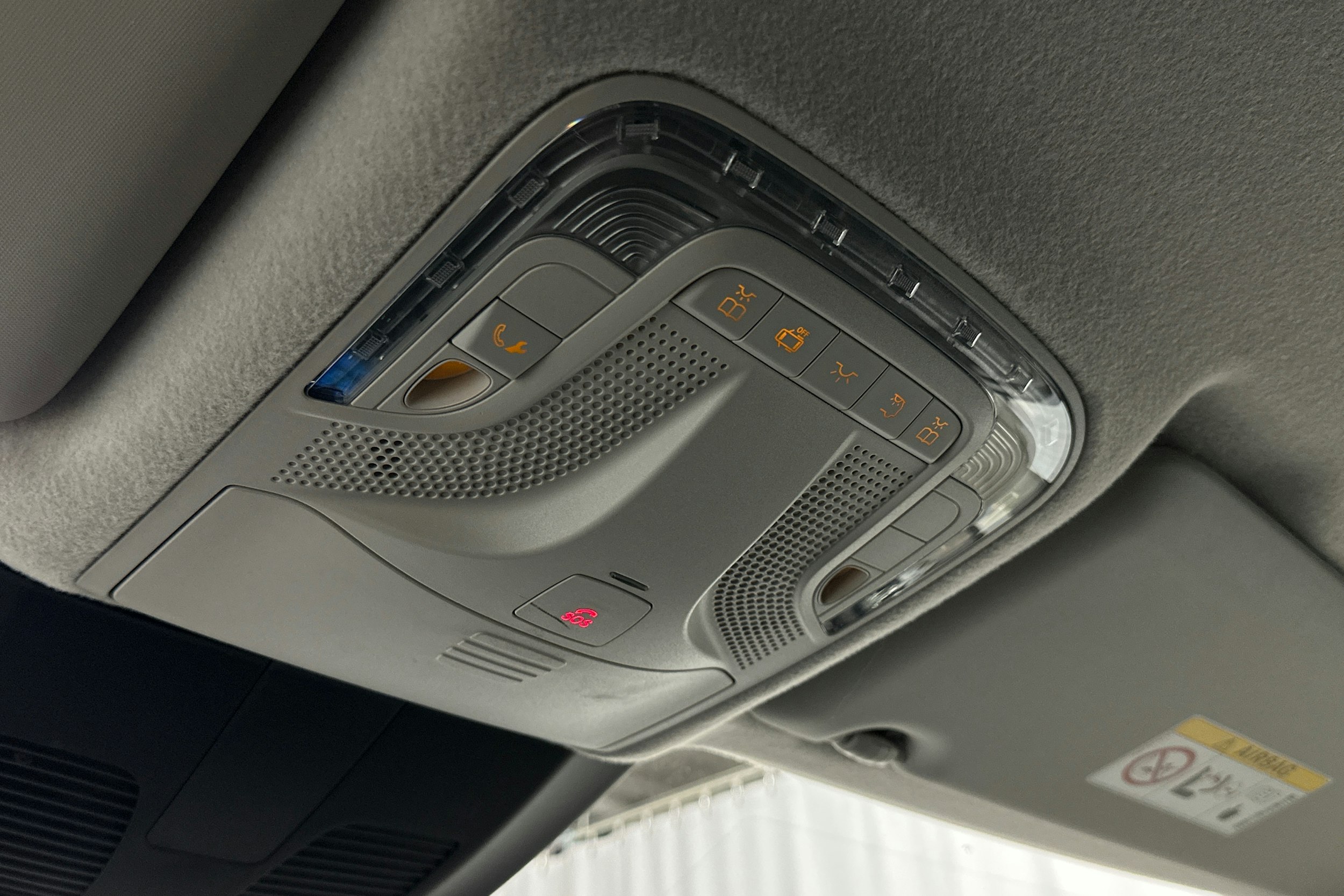 valkoinen Mercedes-Benz Vito 2022 kuva 24.