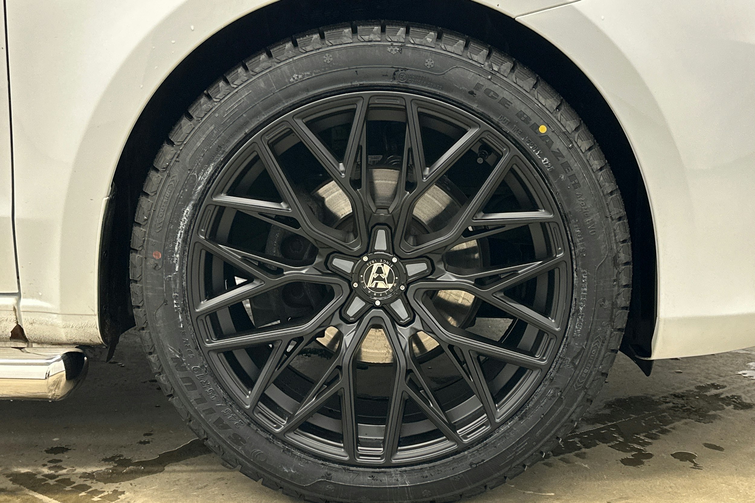 valkoinen Mercedes-Benz Vito 2022 kuva 29.