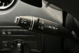 valkoinen Mercedes-Benz Vito 2022 kuva 18.