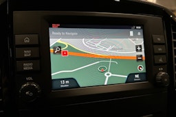 valkoinen Mercedes-Benz Vito 2022 kuva 23.