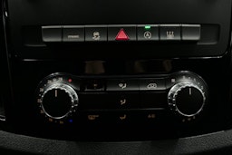 valkoinen Mercedes-Benz Vito 2022 kuva 25.