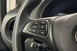 valkoinen Mercedes-Benz Vito 2022 kuva 15.