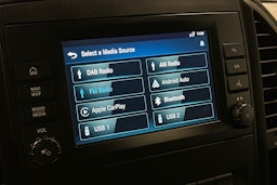 valkoinen Mercedes-Benz Vito 2022 kuva 20.