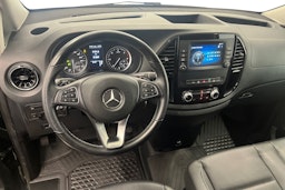 musta Mercedes-Benz Vito 2022 kuva 9.