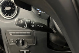 musta Mercedes-Benz Vito 2022 kuva 19.