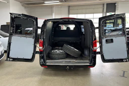 Musta Mercedes-Benz VITO 2022 kuva 5.