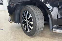 Musta Mercedes-Benz VITO 2022 kuva 17.