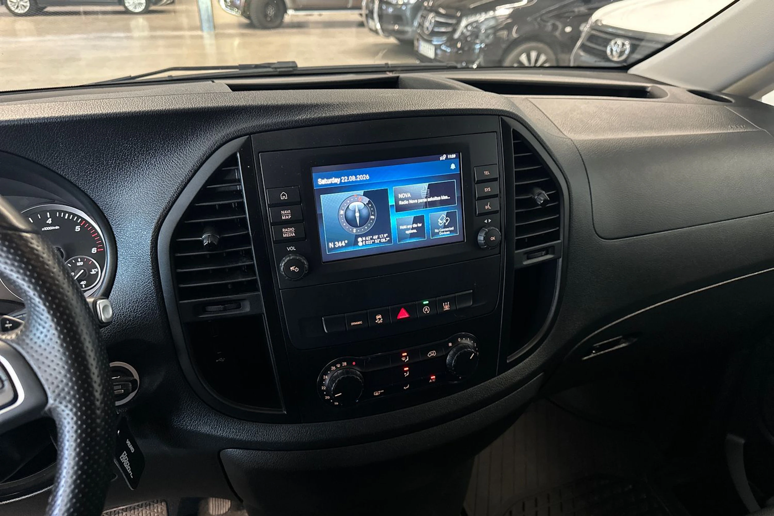 harmaa Mercedes-Benz Vito 2022 kuva 6.