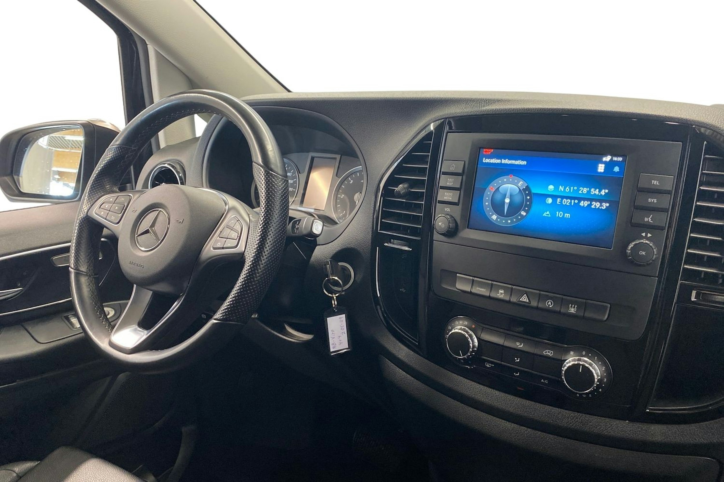 harmaa Mercedes-Benz Vito 2022 kuva 10.