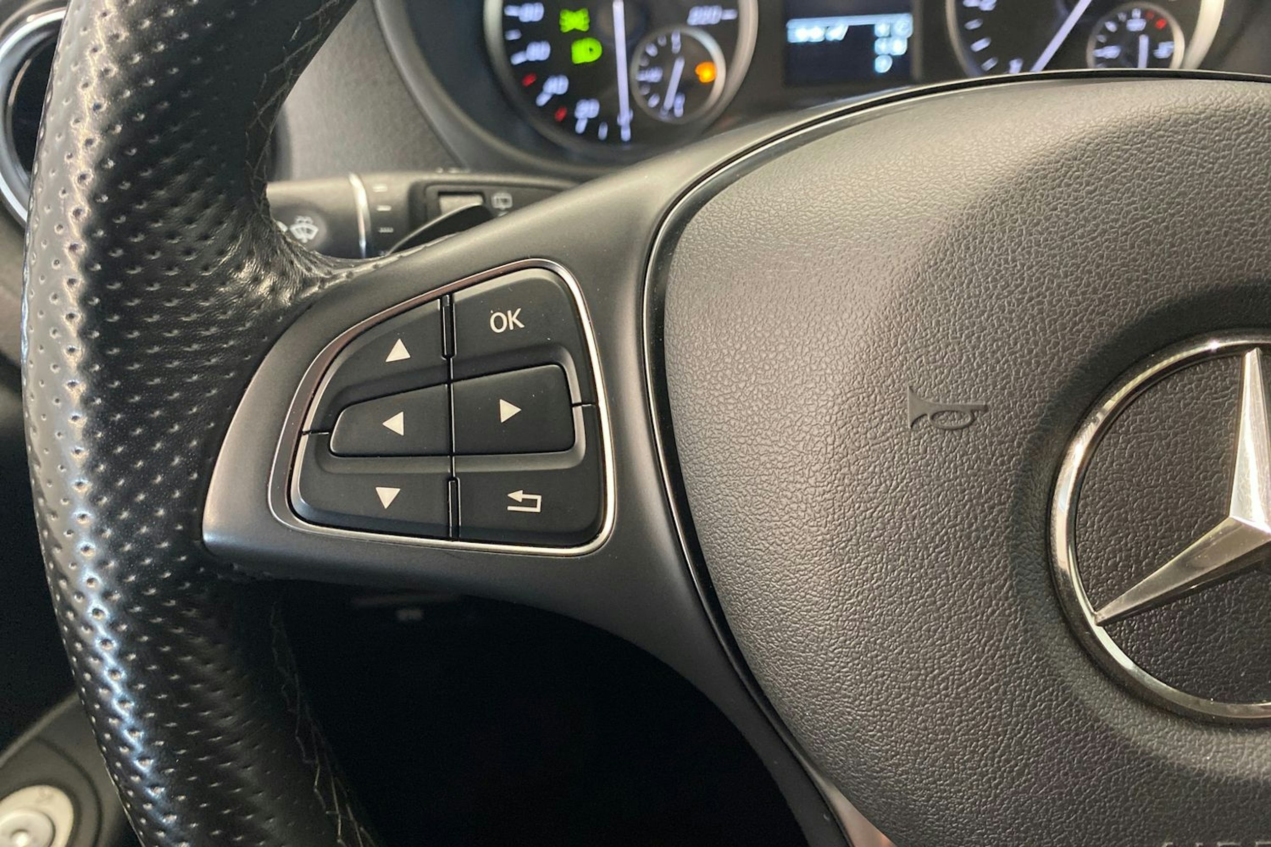 harmaa Mercedes-Benz Vito 2022 kuva 15.