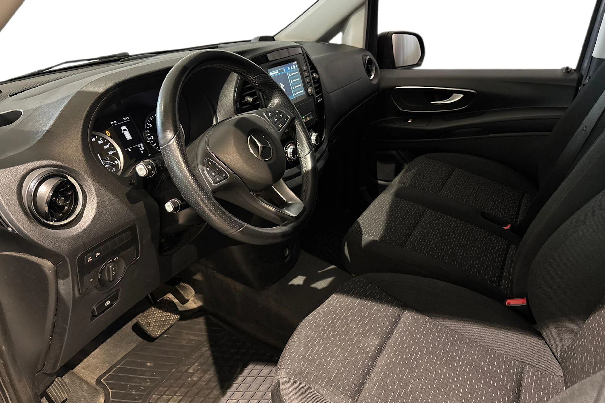 met. harmaa Mercedes-Benz Vito 2022 kuva 6.
