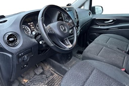 harmaa Mercedes-Benz Vito 2022 kuva 3.