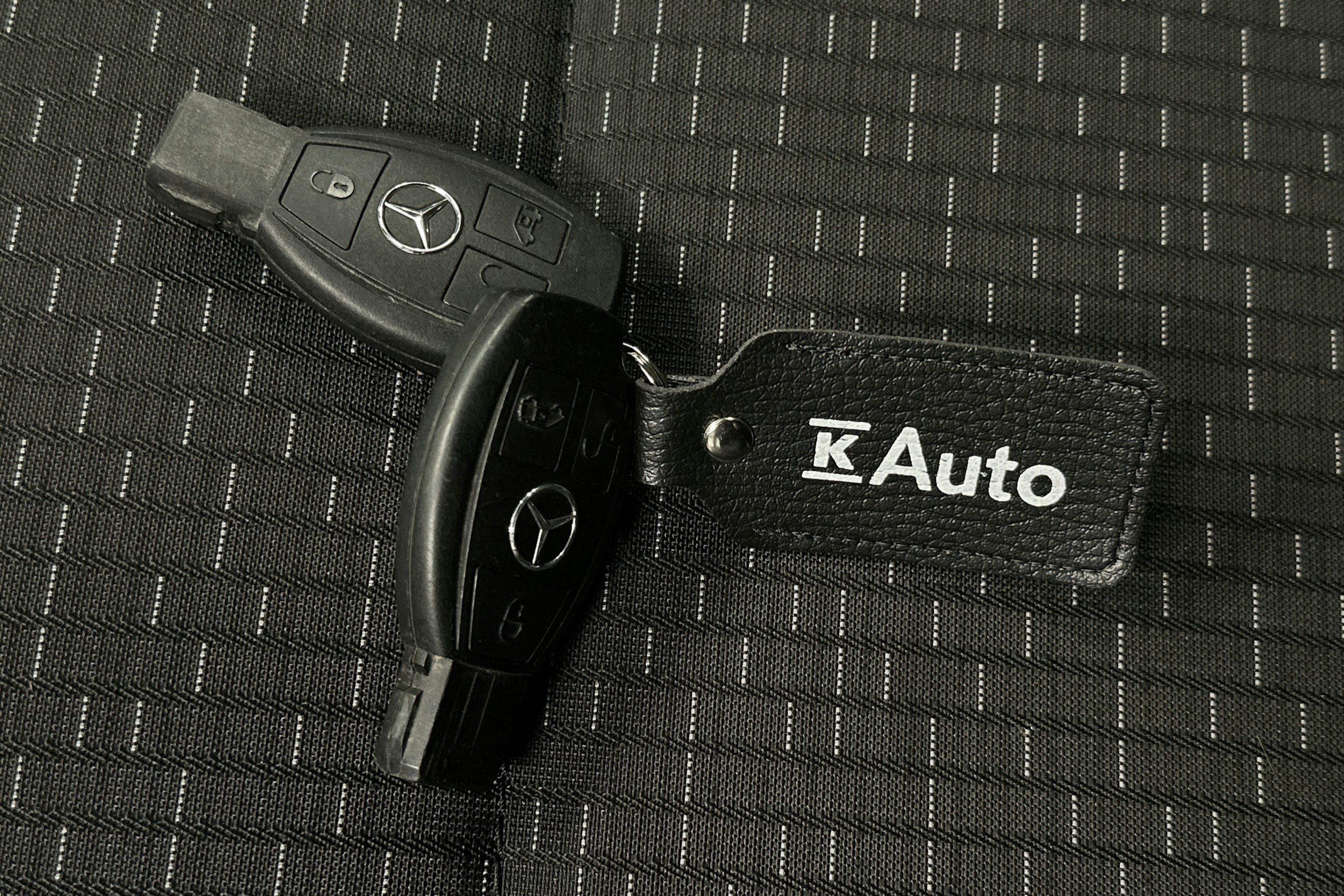 harmaa Mercedes-Benz Vito 2023 kuva 23.