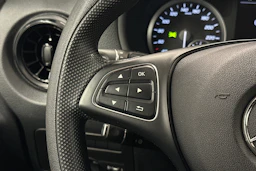 valkoinen Mercedes-Benz Vito 2023 kuva 14.