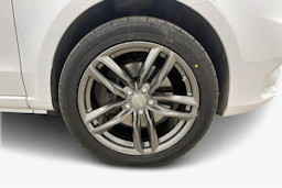 valkoinen Mercedes-Benz Vito 2023 kuva 12.