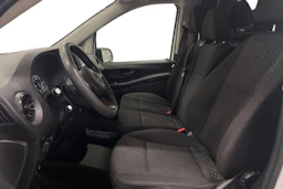 valkoinen Mercedes-Benz Vito 2023 kuva 8.