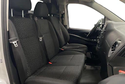 valkoinen Mercedes-Benz Vito 2023 kuva 11.