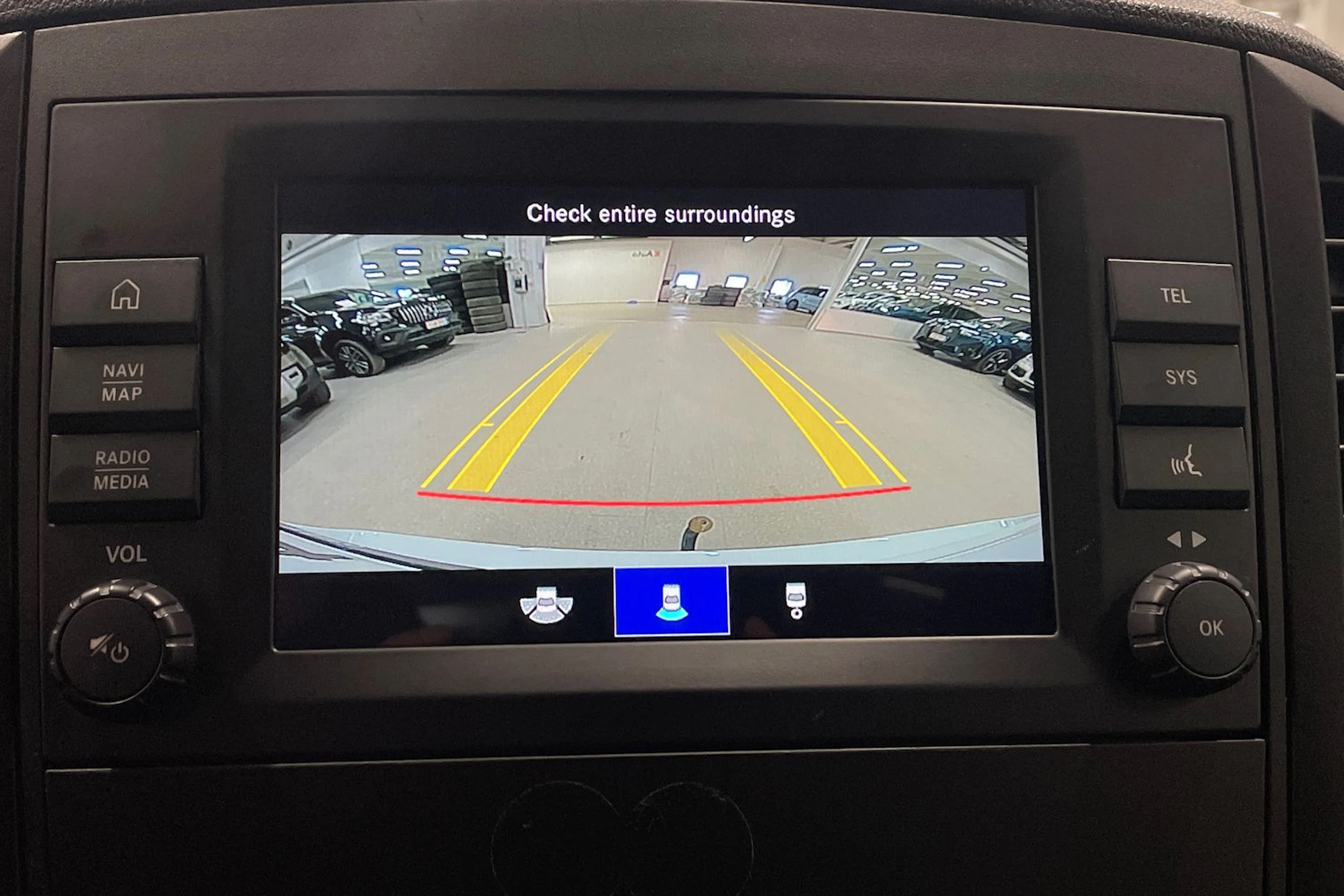 valkoinen Mercedes-Benz Vito 2023 kuva 15.