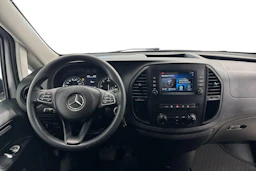valkoinen Mercedes-Benz Vito 2023 kuva 7.