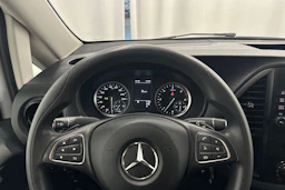 valkoinen Mercedes-Benz Vito 2023 kuva 13.