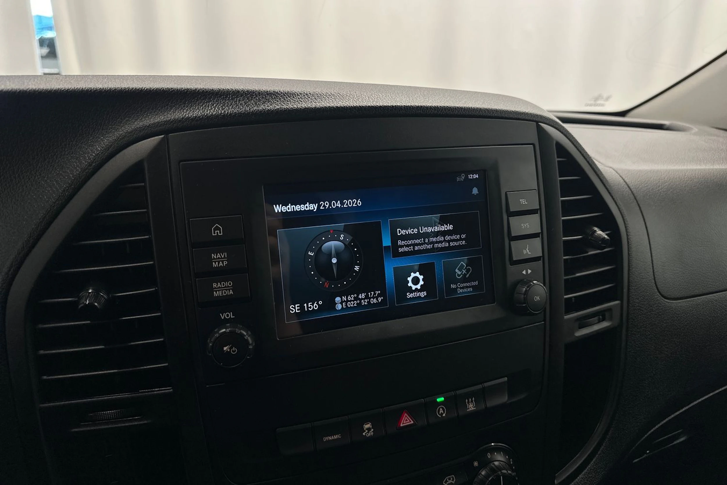 valkoinen Mercedes-Benz Vito 2023 kuva 16.