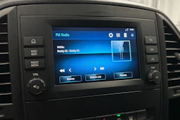 valkoinen Mercedes-Benz Vito 2023 kuva 19.