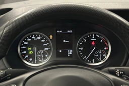 valkoinen Mercedes-Benz Vito 2023 kuva 12.