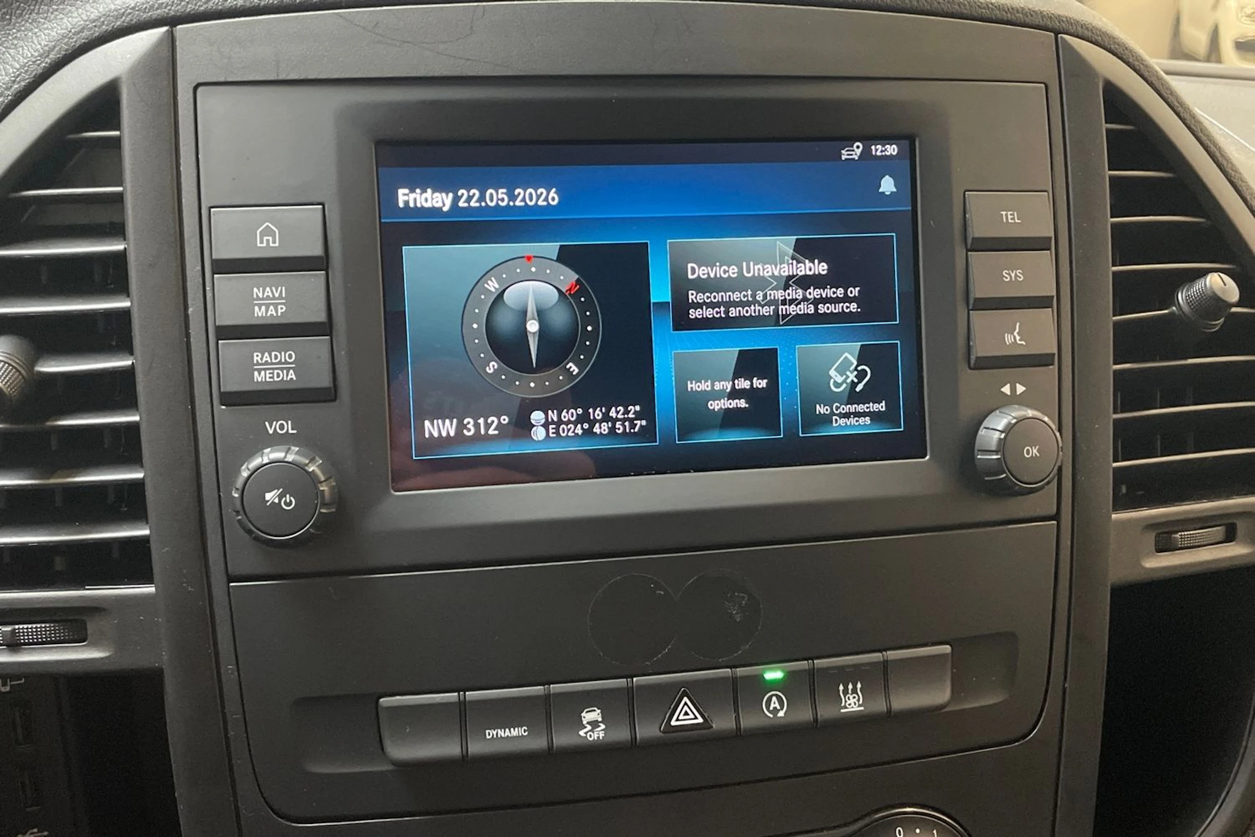 valkoinen Mercedes-Benz Vito 2023 kuva 21.