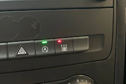 valkoinen Mercedes-Benz Vito 2023 kuva 25.