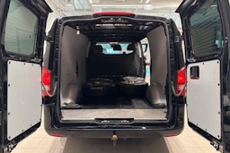 Musta Mercedes-Benz VITO 2023 kuva 10.