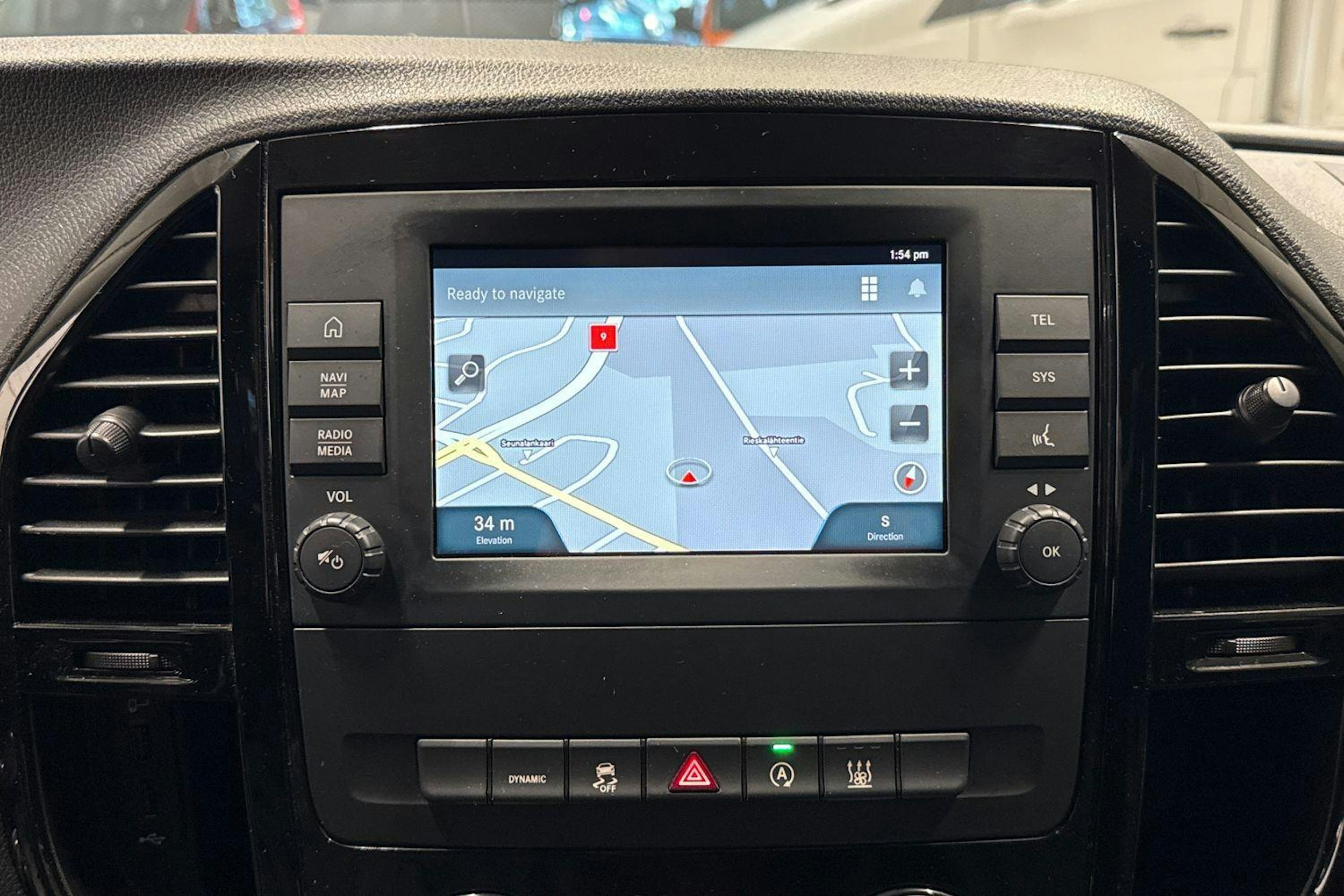 Musta Mercedes-Benz VITO 2023 kuva 16.