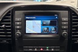 Musta Mercedes-Benz VITO 2023 kuva 17.