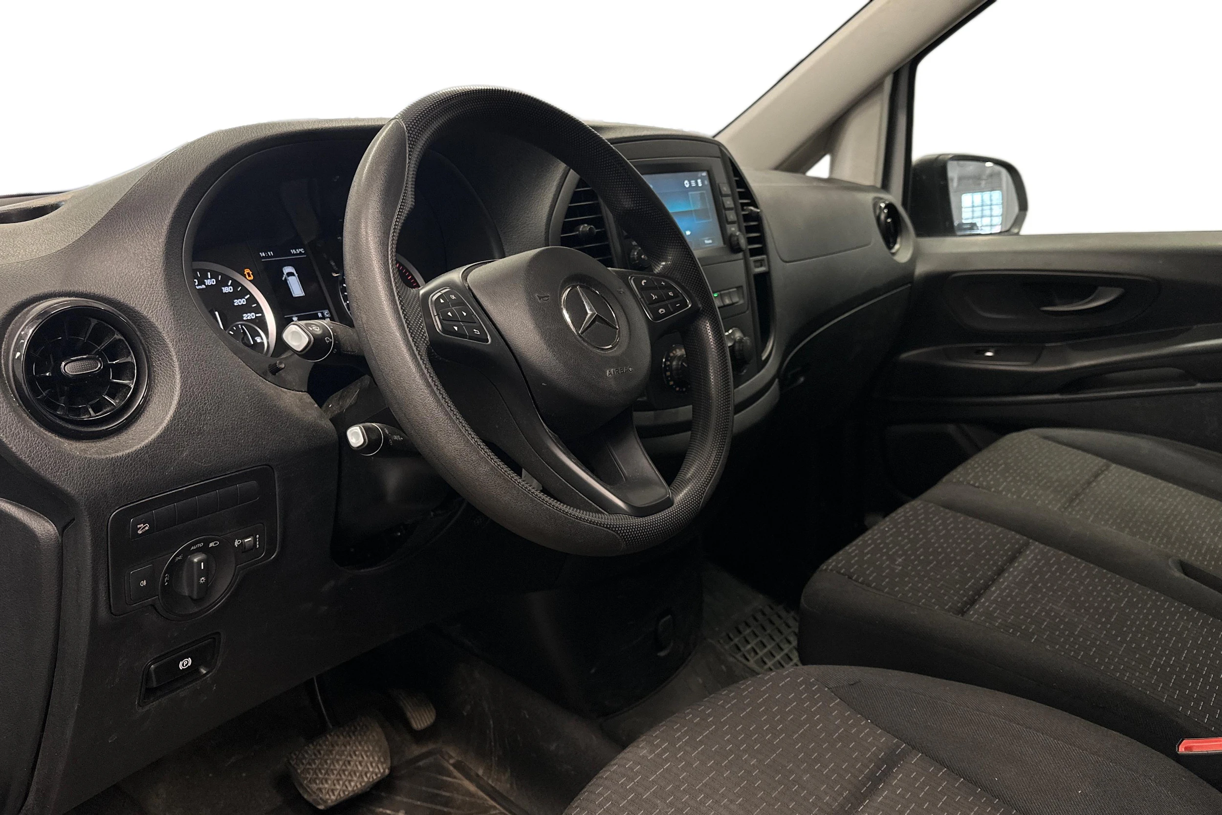 valkoinen Mercedes-Benz Vito 2023 kuva 3.