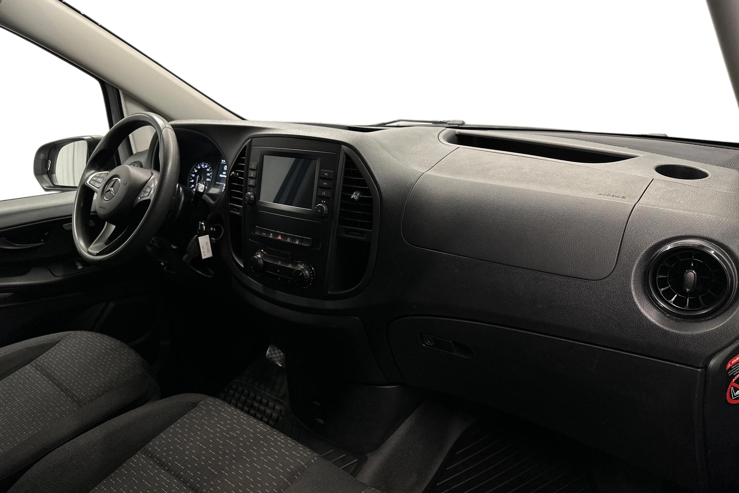 valkoinen Mercedes-Benz Vito 2023 kuva 7.