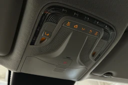 valkoinen Mercedes-Benz Vito 2023 kuva 23.