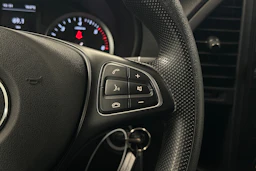 valkoinen Mercedes-Benz Vito 2023 kuva 11.