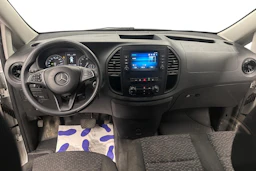 valkoinen Mercedes-Benz Vito 2023 kuva 7.
