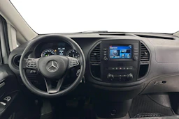 valkoinen Mercedes-Benz Vito 2023 kuva 7.