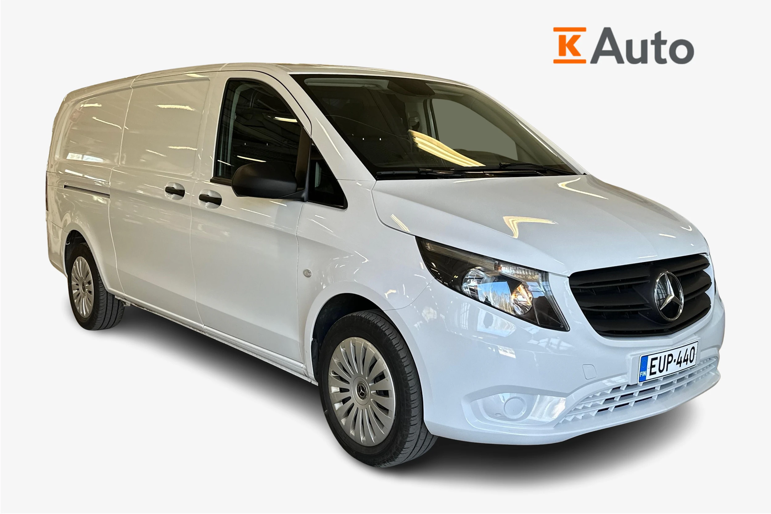 valkoinen Mercedes-Benz Vito 2023 kuva 1.