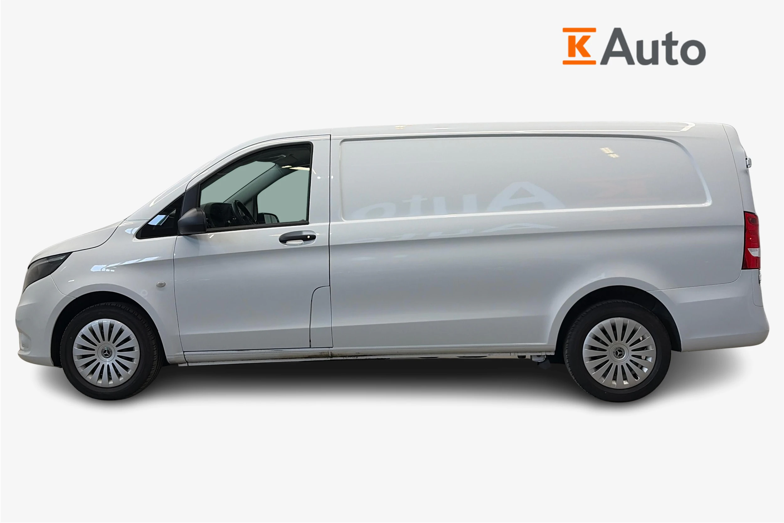 valkoinen Mercedes-Benz Vito 2023 kuva 5.